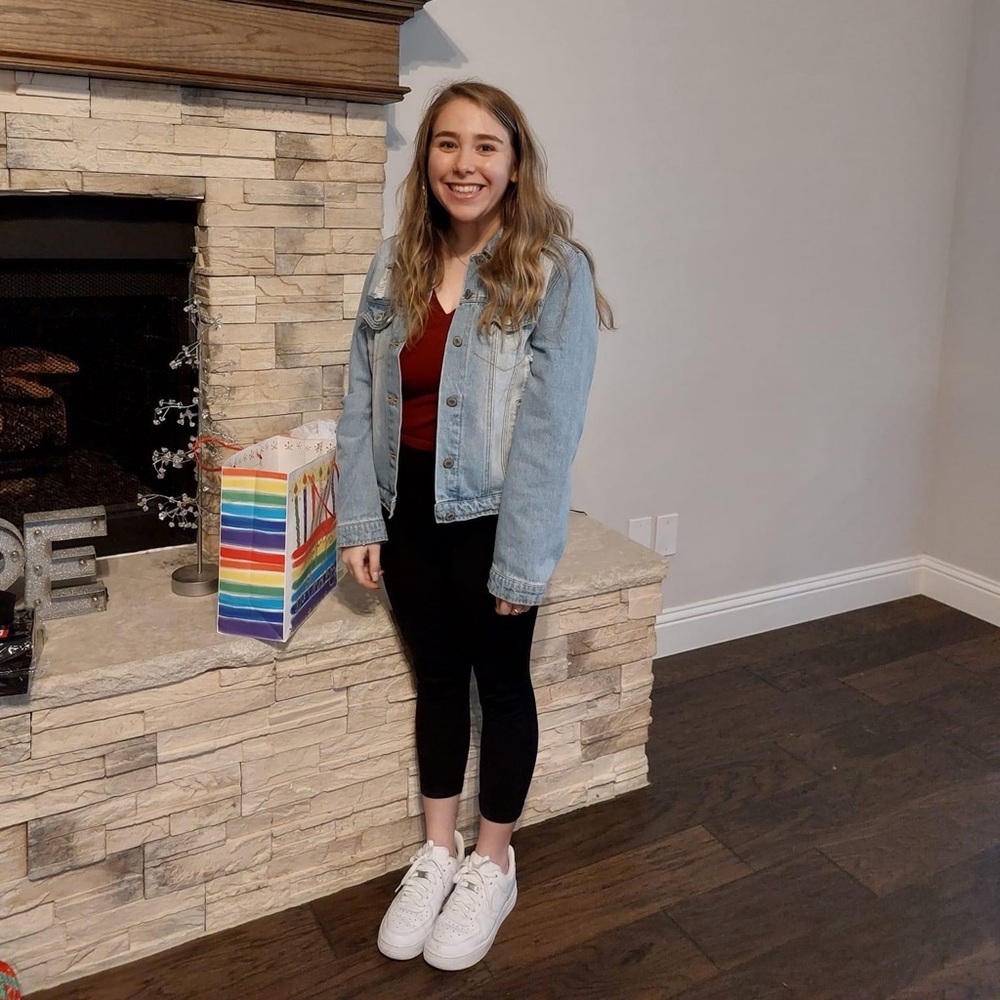 Meet your Posher, Stacey